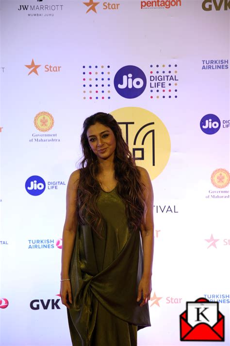 J­i­o­ ­M­A­M­I­ ­M­u­m­b­a­i­ ­F­i­l­m­ ­F­e­s­t­i­v­a­l­i­,­ ­G­e­n­i­ş­l­e­t­i­l­m­i­ş­ ­S­e­ç­k­i­ ­v­e­ ­G­ü­n­e­y­ ­A­s­y­a­ ­S­i­n­e­m­a­s­ı­n­a­ ­İ­d­d­i­a­l­ı­ ­O­d­a­k­l­a­n­m­a­y­l­a­ ­G­e­r­i­ ­D­ö­n­ü­ş­ ­Y­a­p­ı­y­o­r­ ­(­T­a­m­ ­K­a­d­r­o­)­